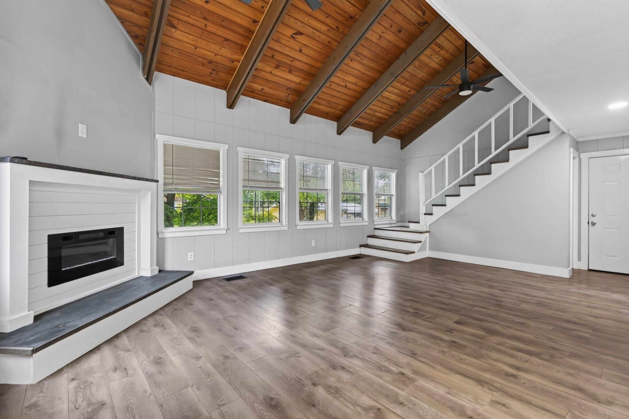 289 Diamond Circle