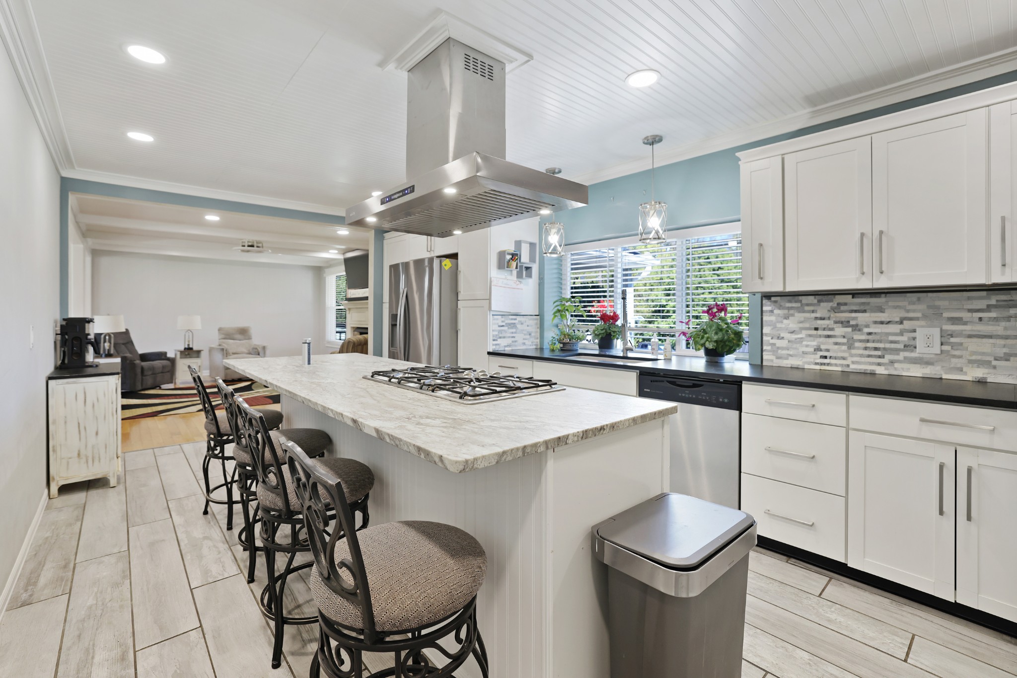 309 Highland Heights Dr