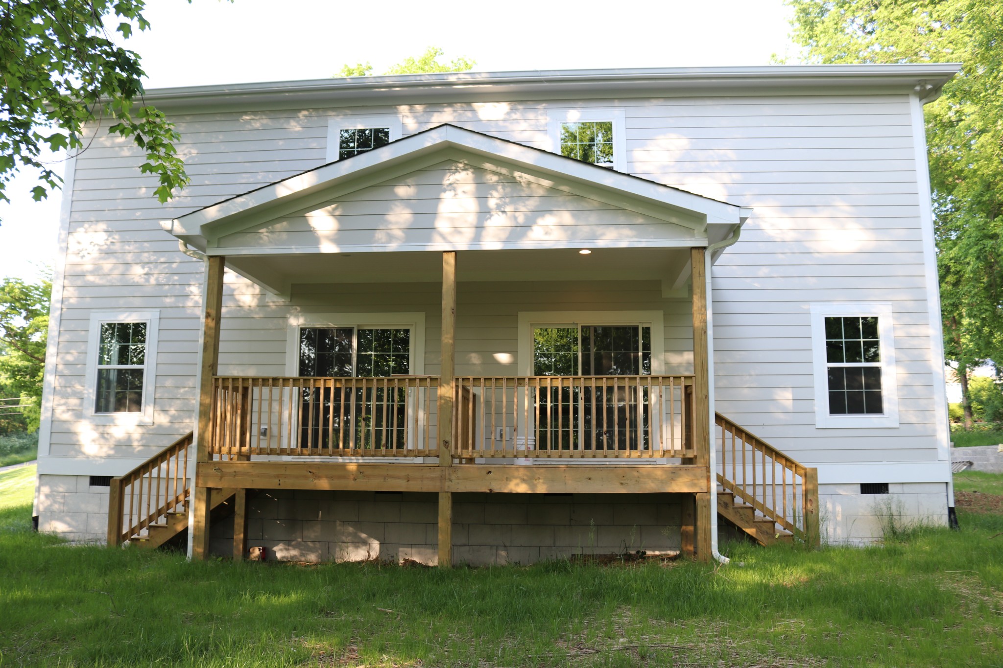 721 Poplar St