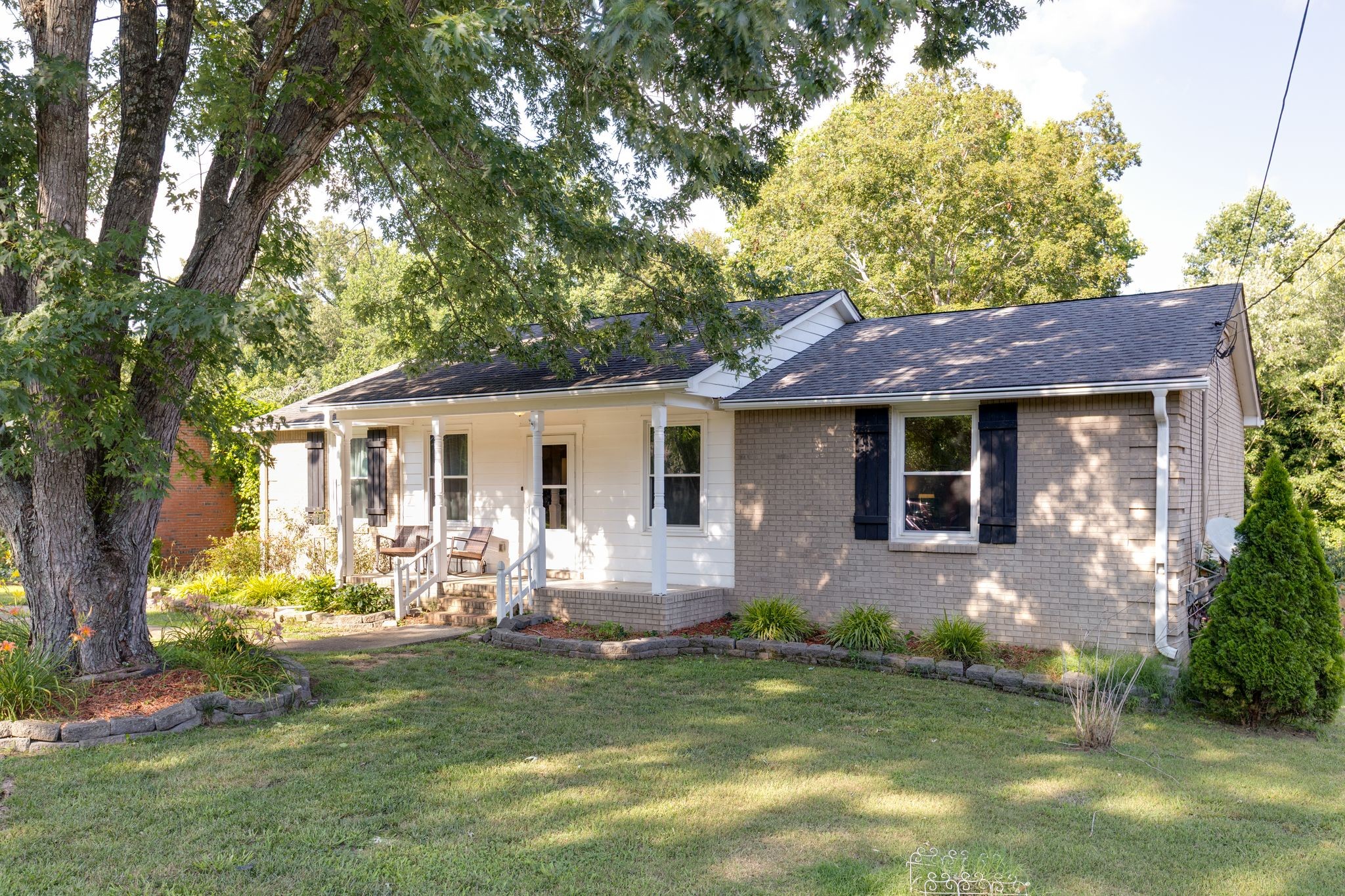 125 Ashland Dr