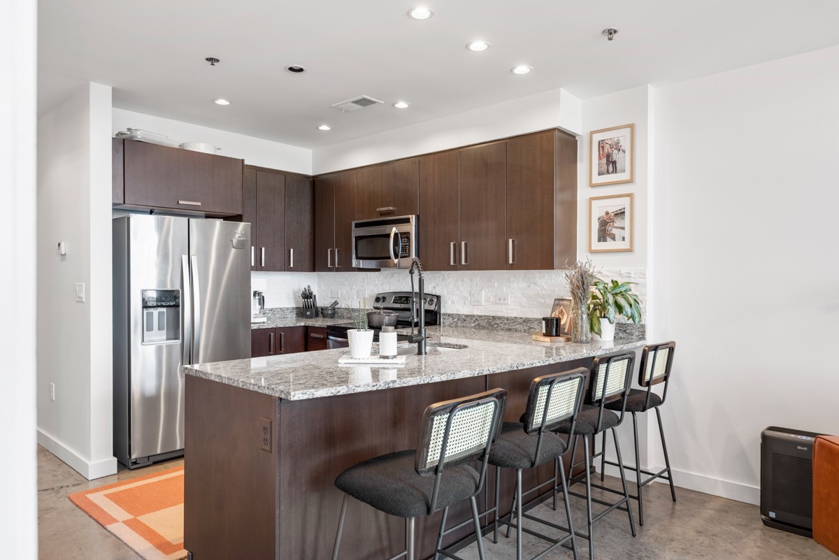 1510 Demonbreun St 701