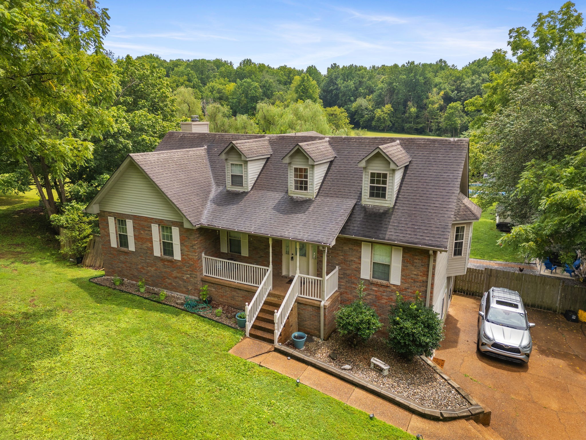 3538 Armstrong Rd
