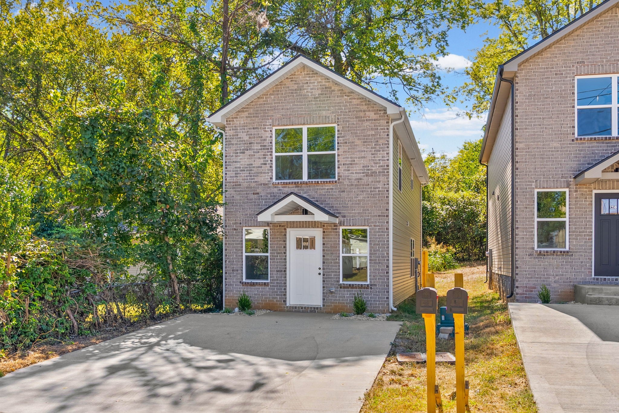 1212 Cedar St
