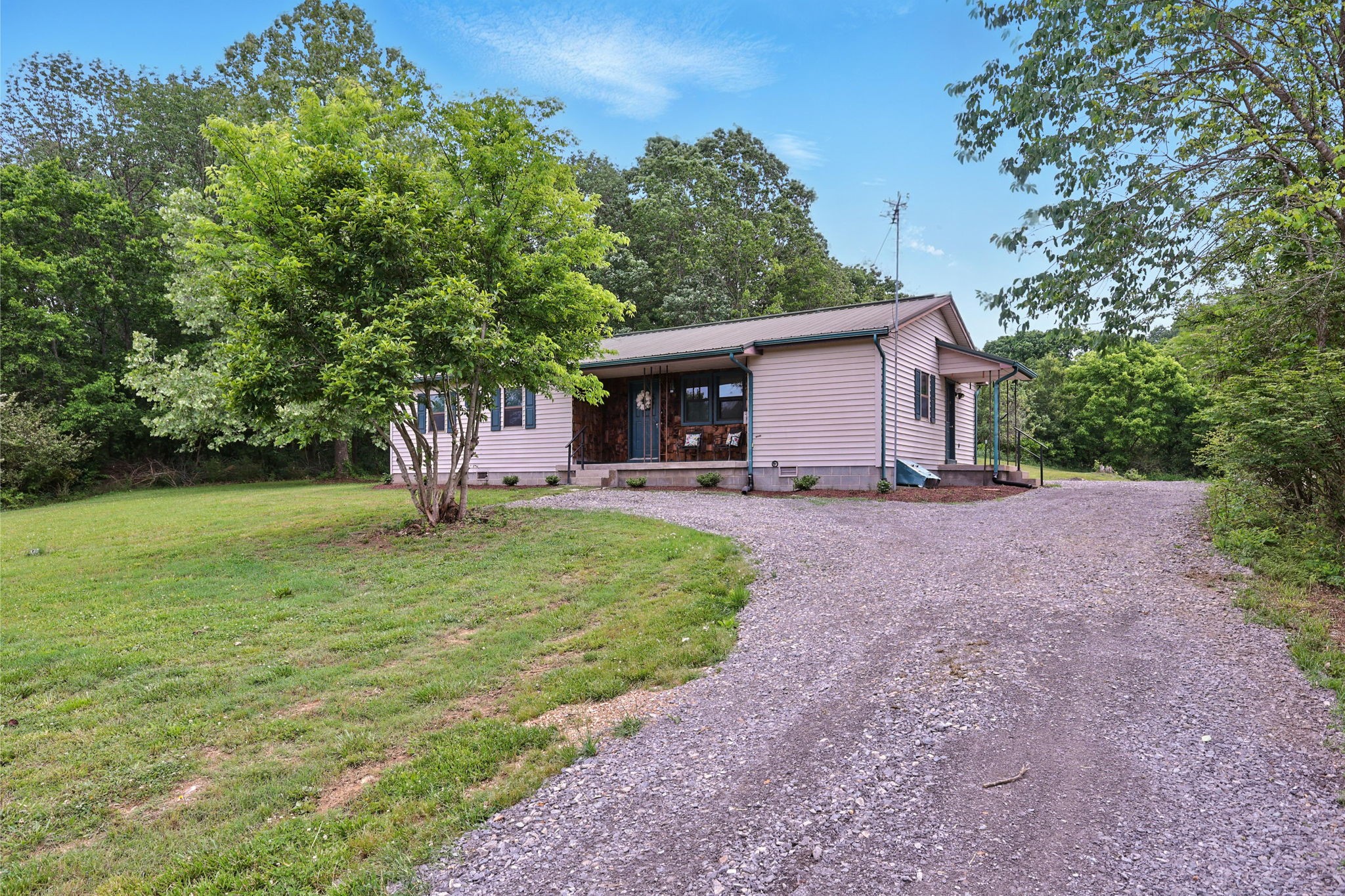 1825 Highway 231 S