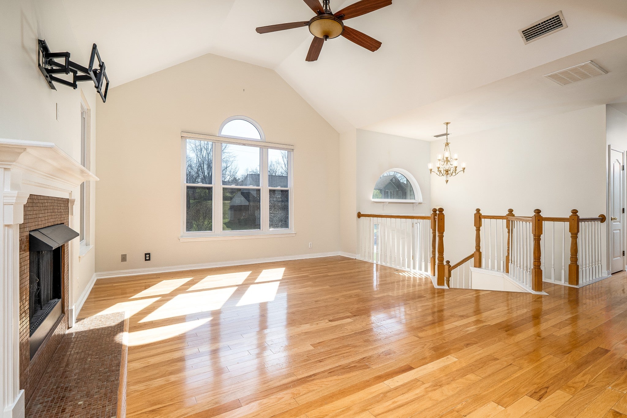 2938 Churchill Ln, Thompsons Station TN 37179 5-bed home, photo 5 of 40