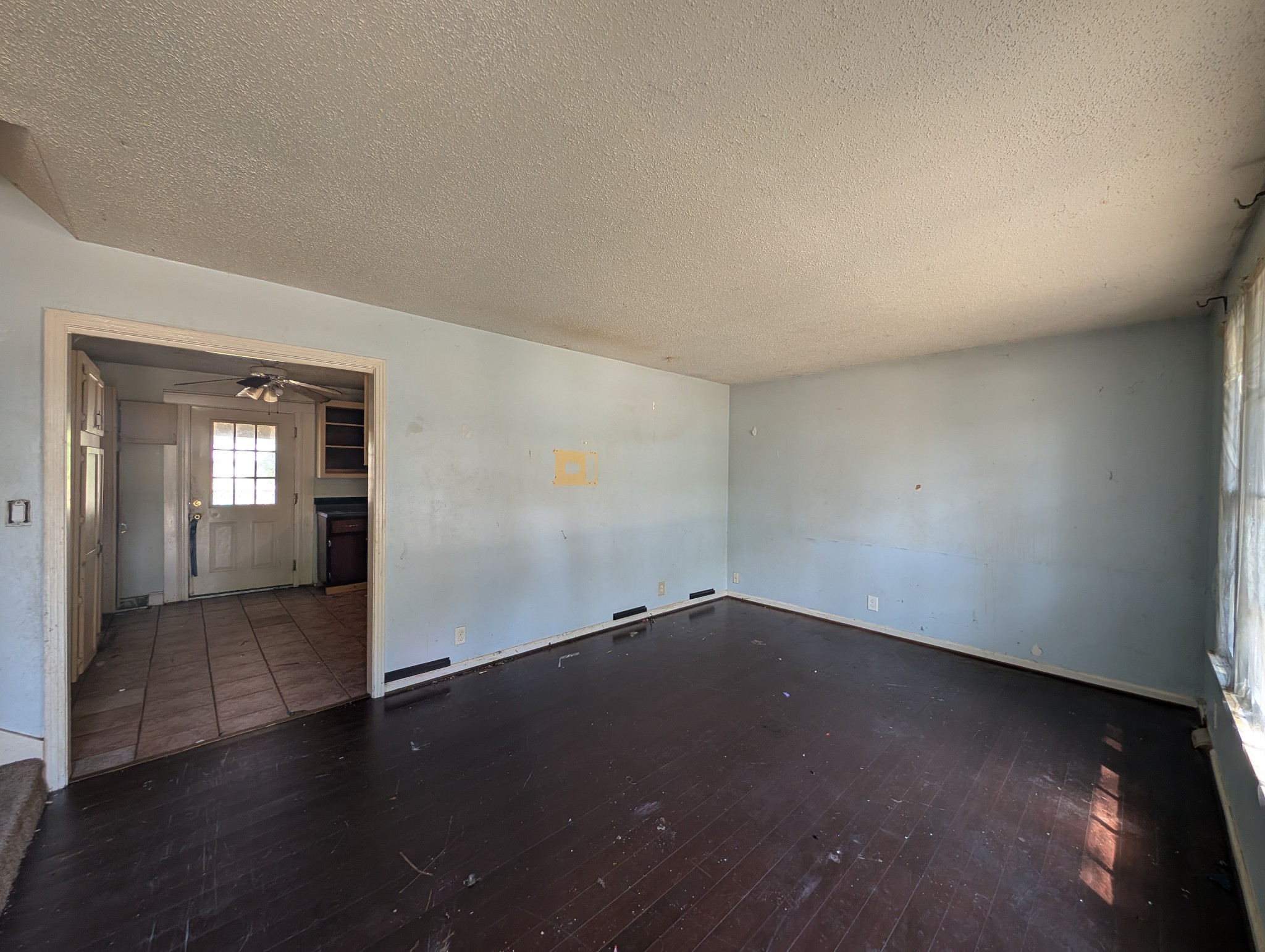 115 James Dr