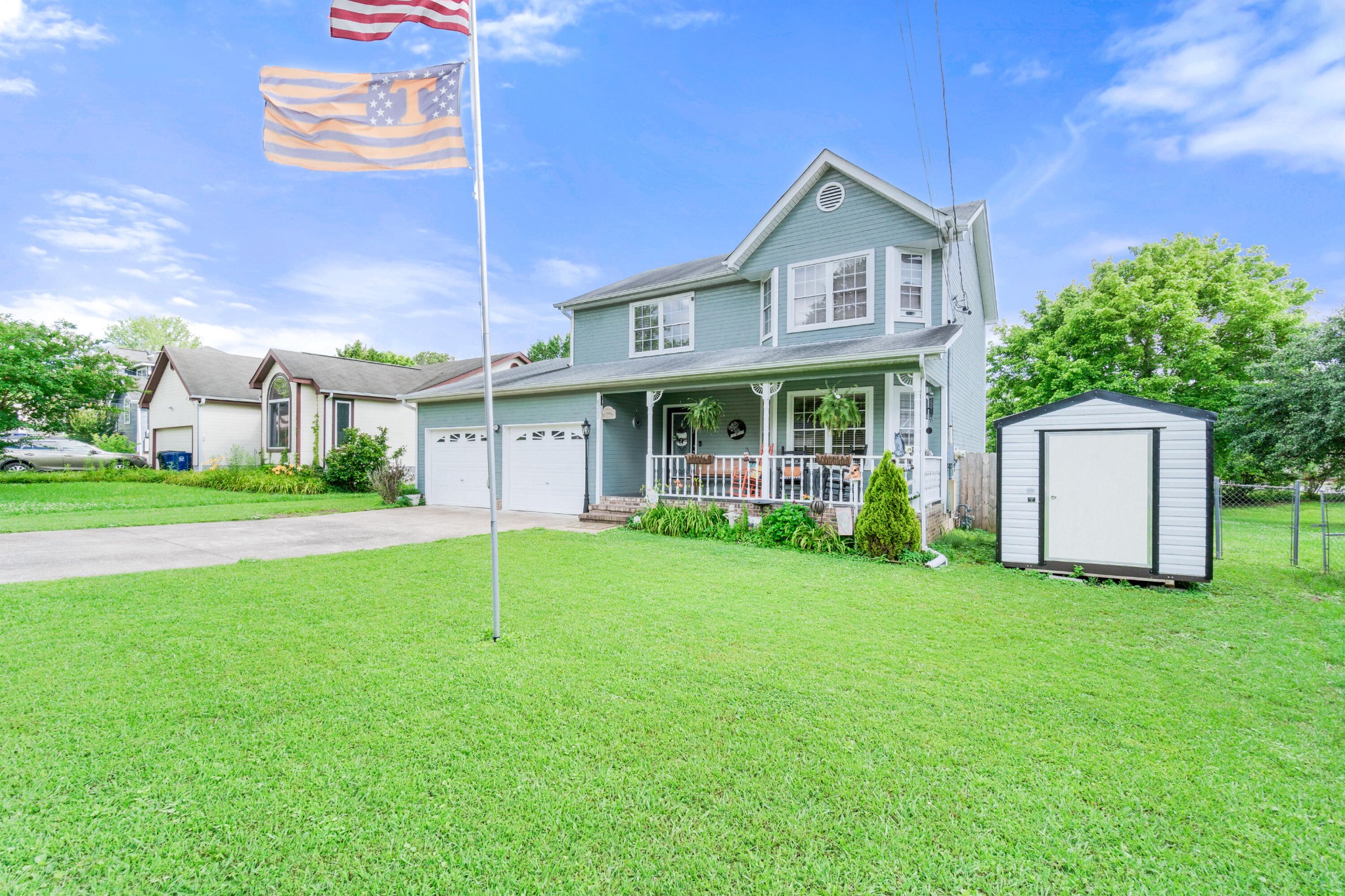 8202 Iris Road