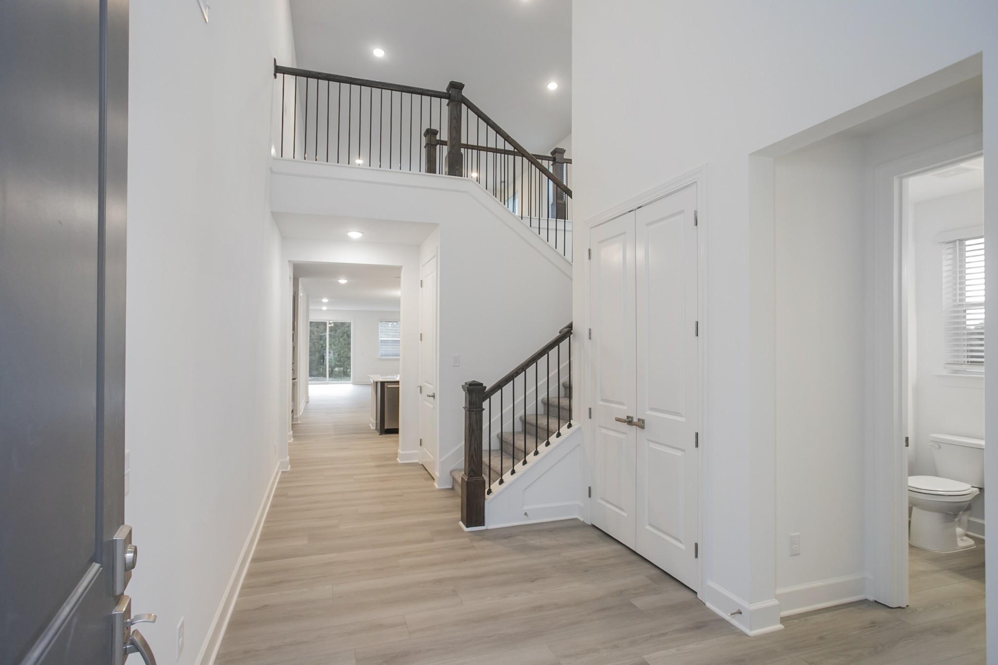 118 West Cassa Way