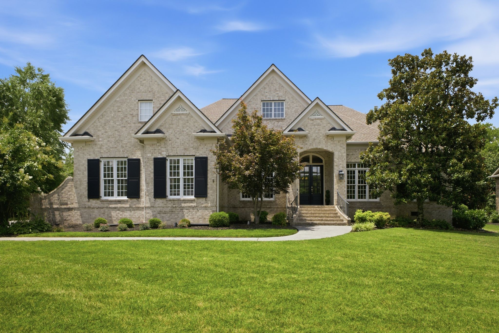 Photo 1 of 40 — 1735 Richbourg Park Dr, Brentwood, TN 37027