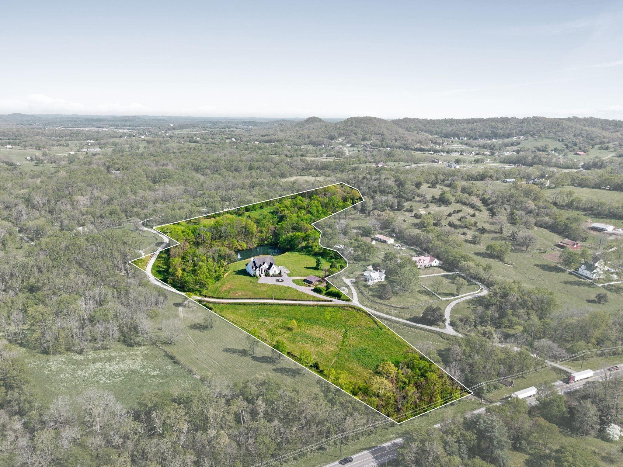 8992 Horton Hwy
