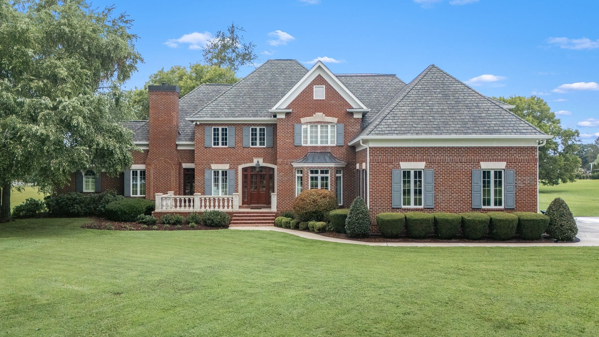 100 Kings Ln