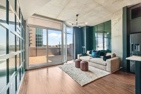 Photo of 600 12th Ave S #902, Nashville, TN 37203 (MLS # 3171211)