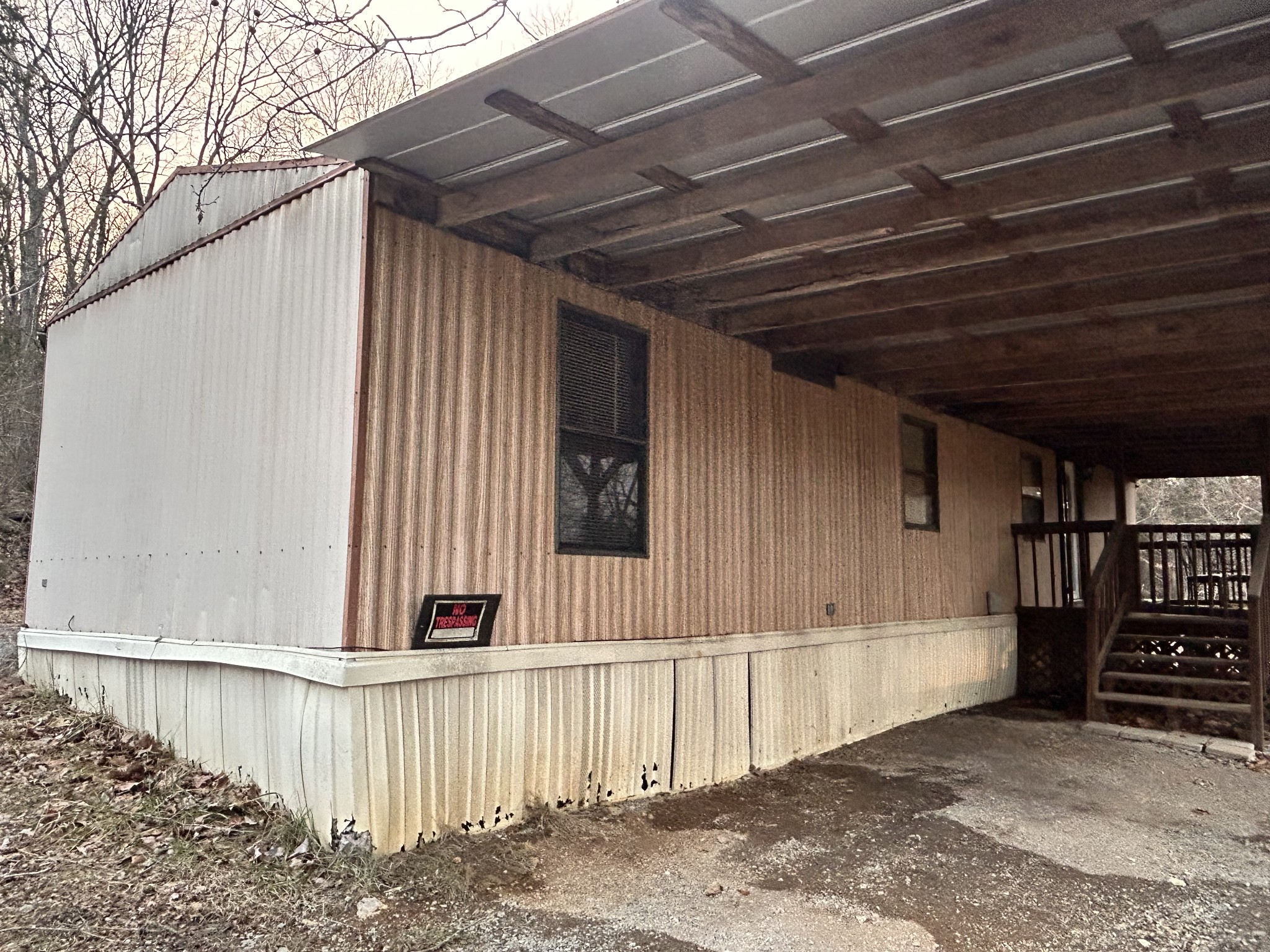 584 Old Nashville Hwy