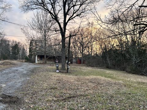 584 Old Nashville Hwy La Vergne TN 37086