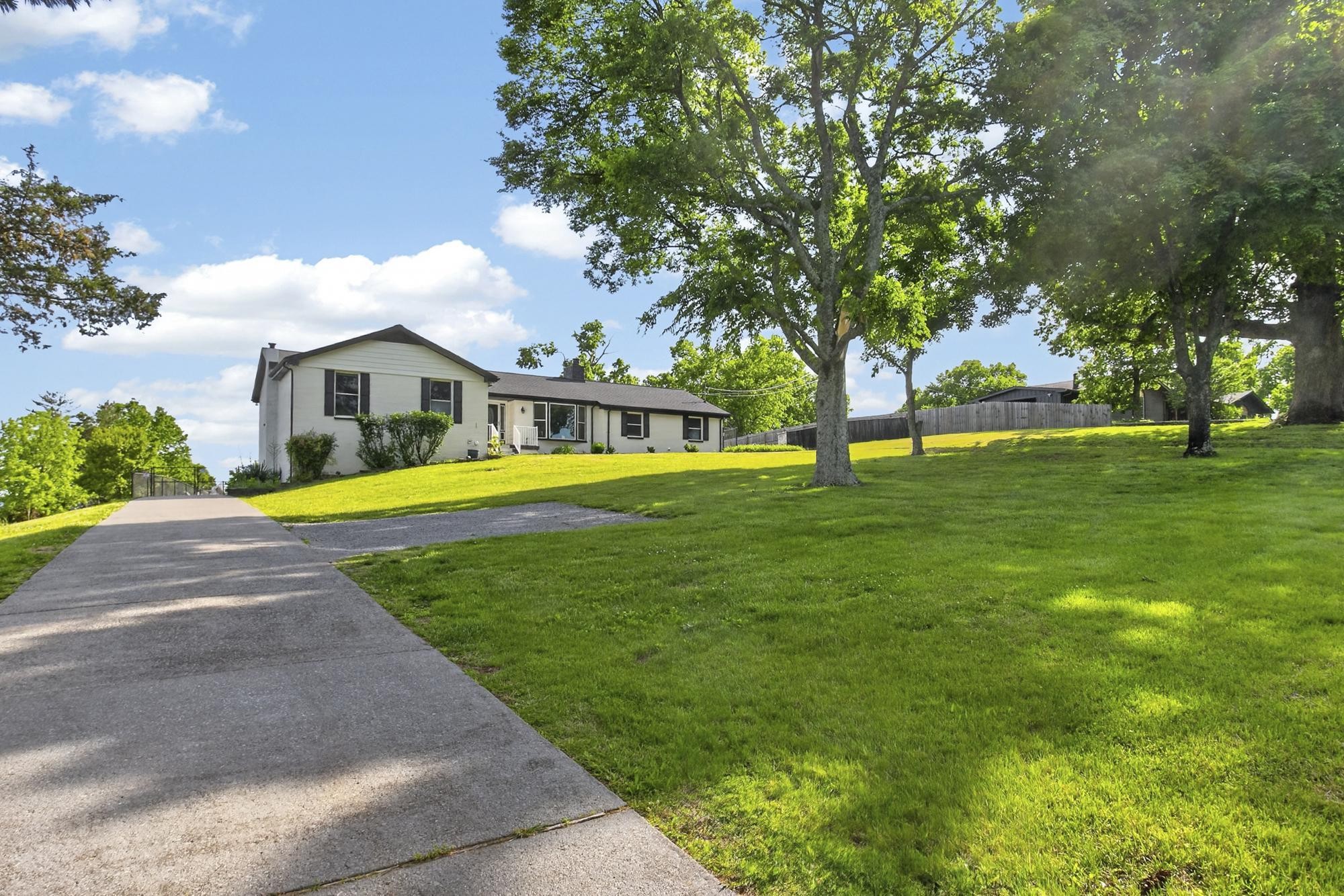 6300 Pettus Rd