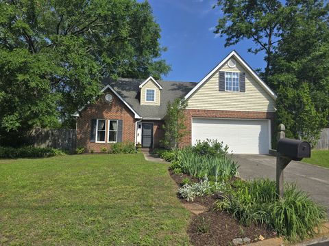 3613 Peninsula Ct Nashville TN 37217