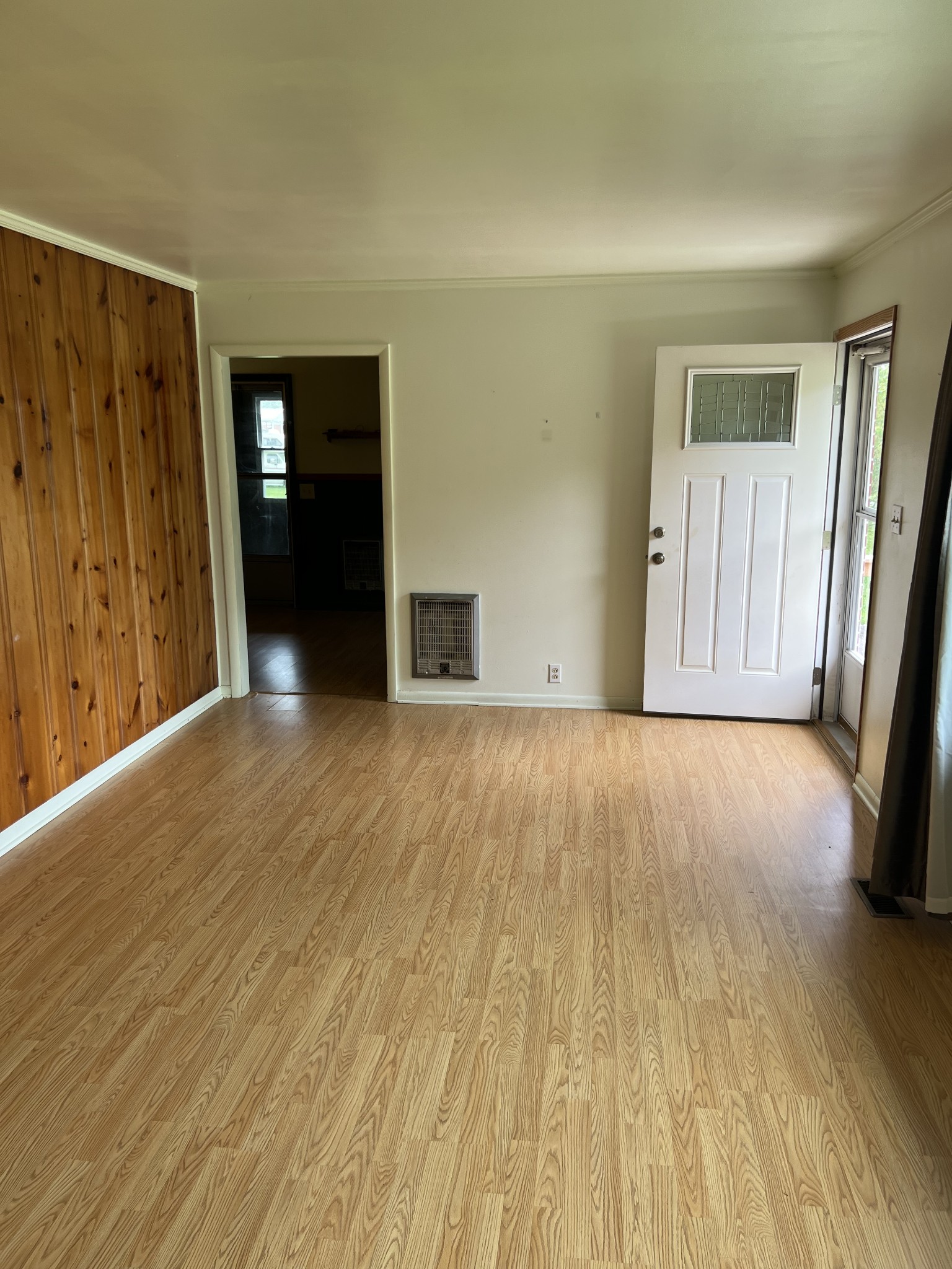 350 Lagoon Dr