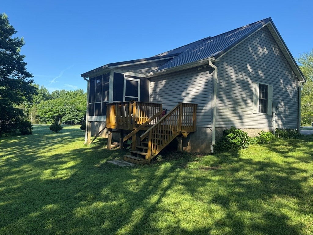381 Longview Dr
