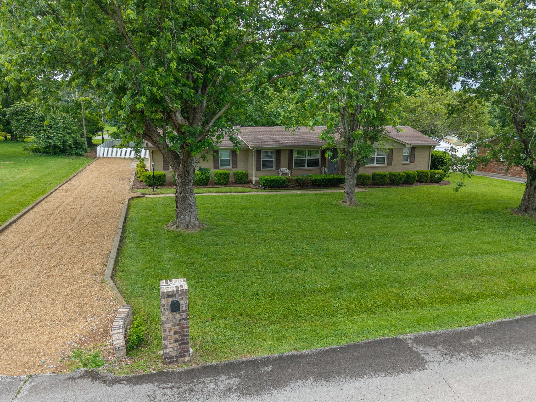 4011 Sheddan Dr