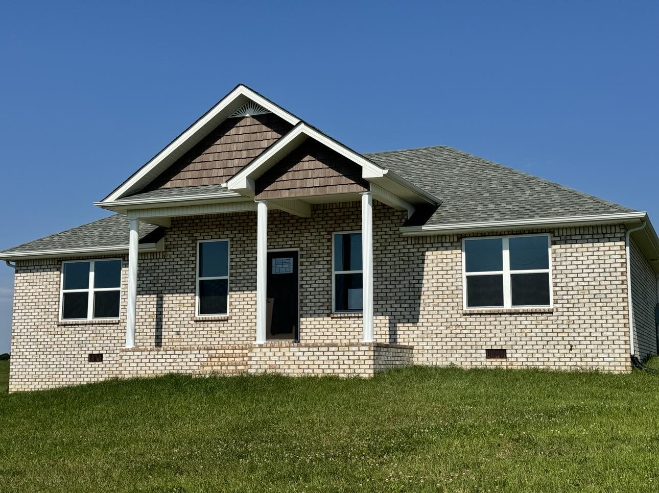 View Lafayette, TN 37083 house