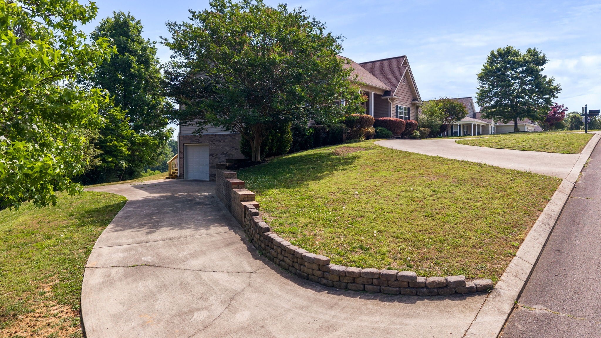 100 Brook Hollow Dr SE