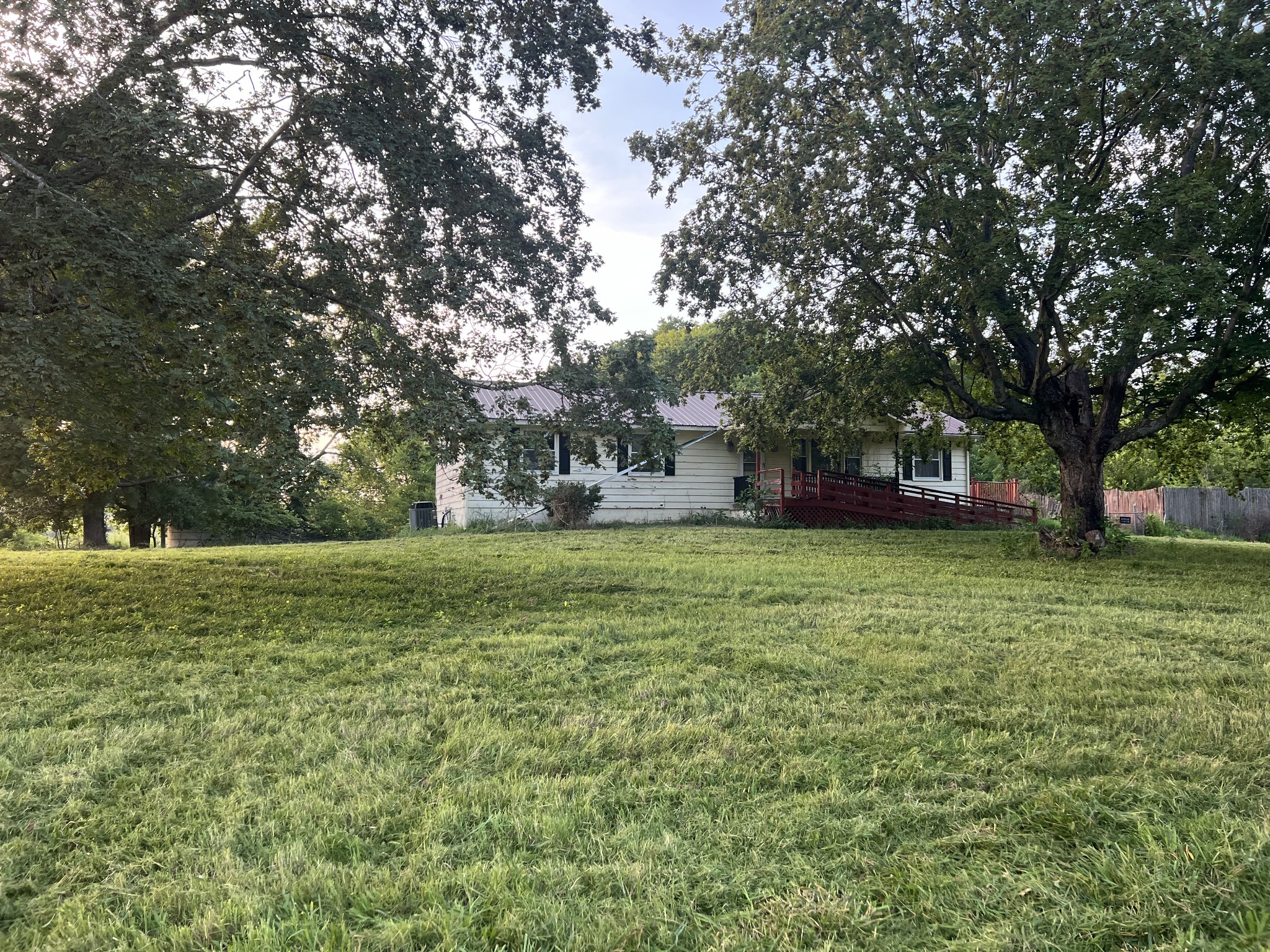 7569 Greenwood Rd