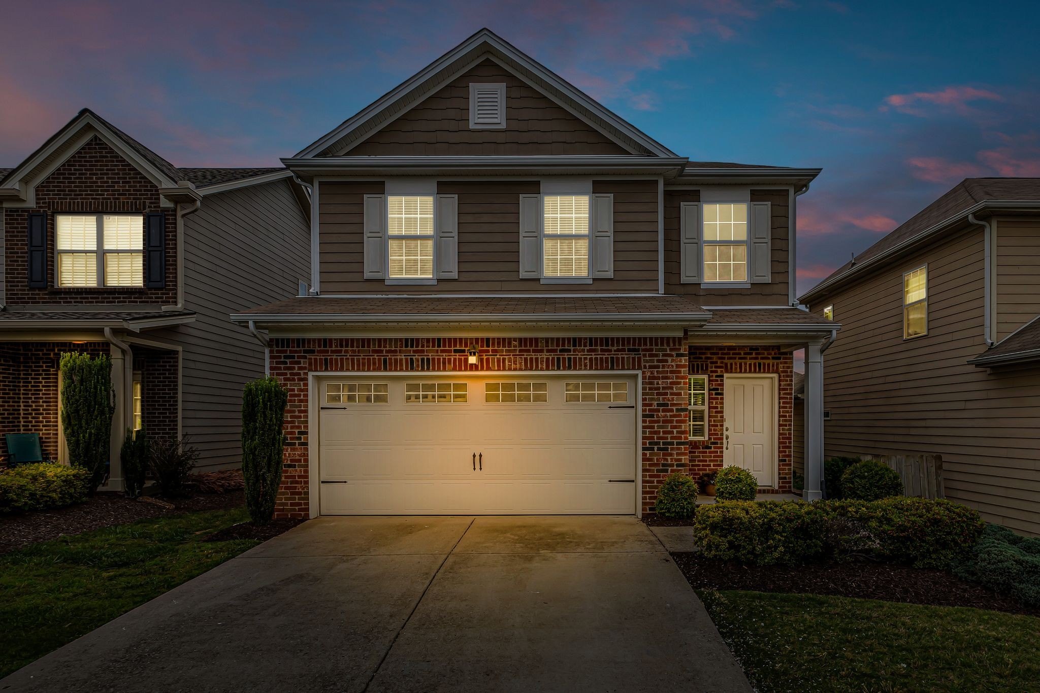 1039 Hemlock Dr