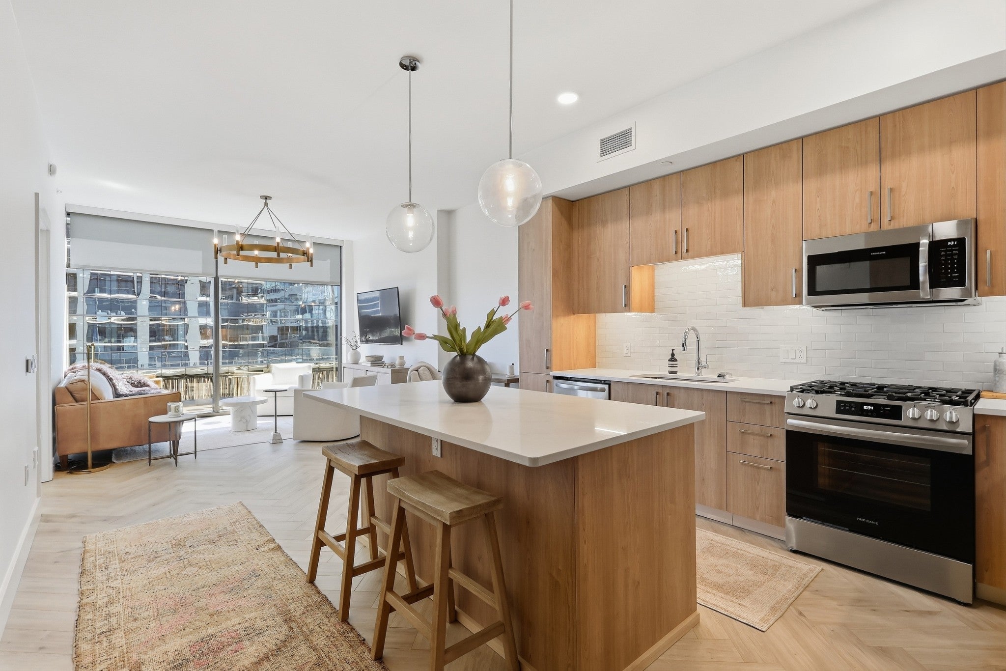 1212 Demonbreun St 705