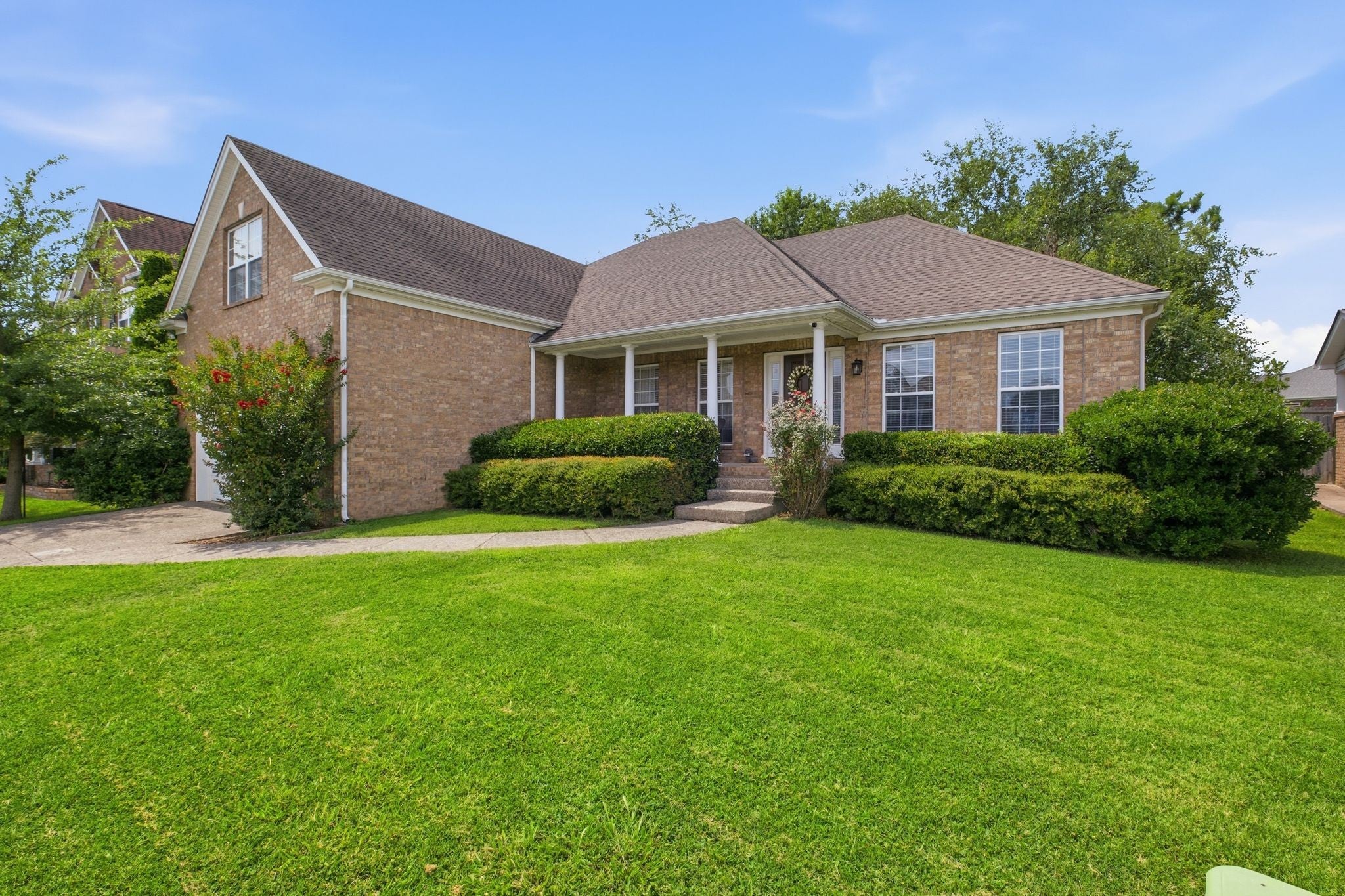 1457 Bridgecross Pkwy, Hermitage TN 37076 3-bed home, photo 4 of 42