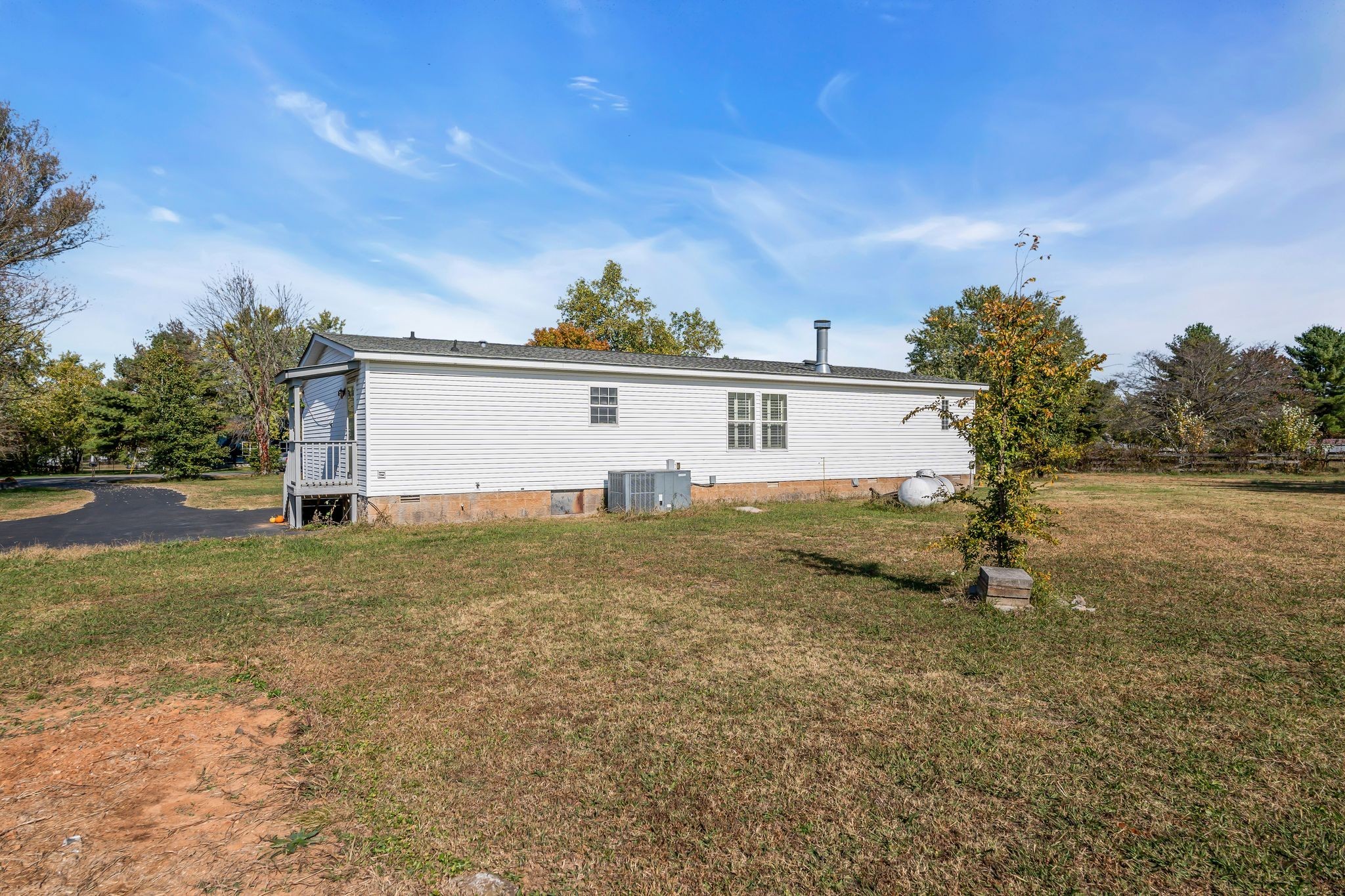9914 Debra Dr