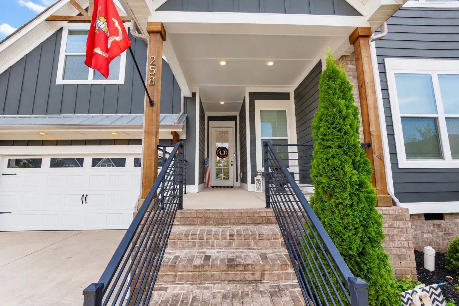 258 Daniel St