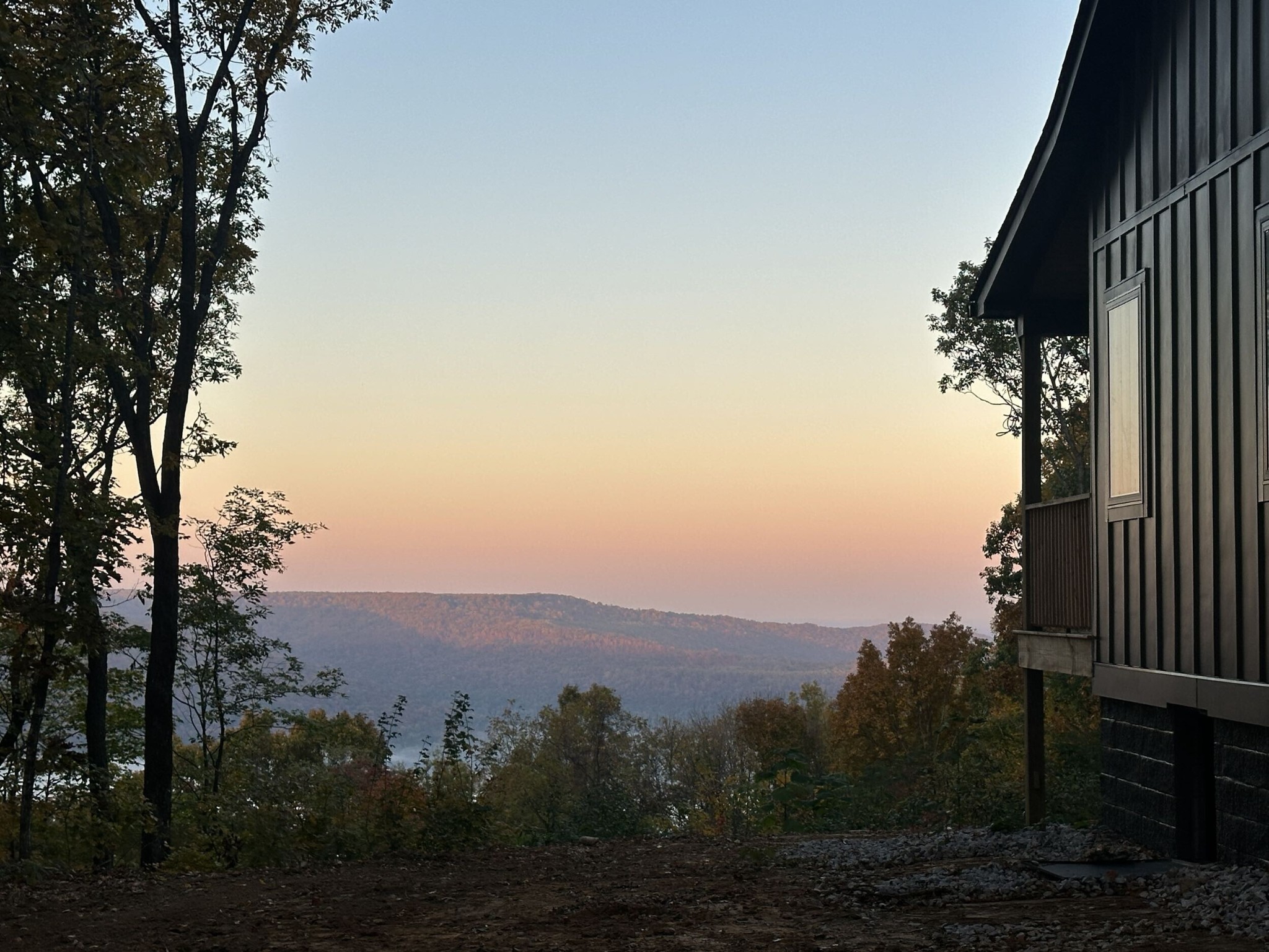 900 Valley View Drive