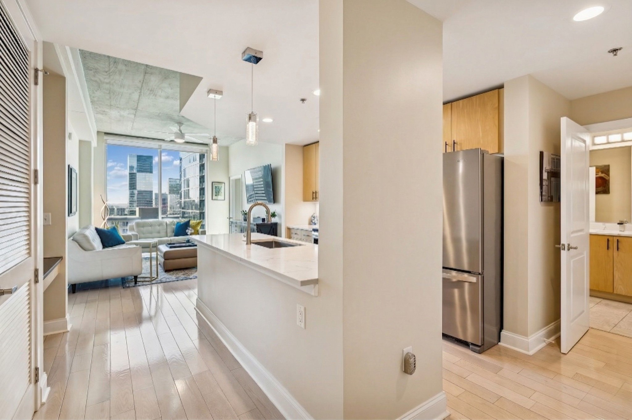 415 Church Street 2212