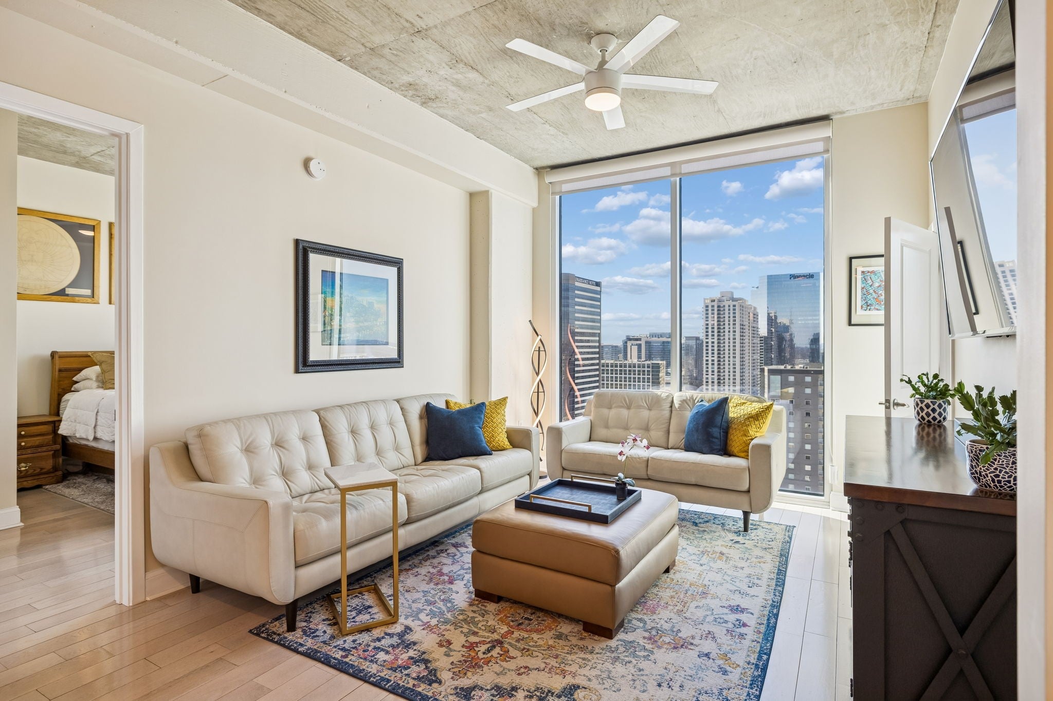 2-bed condo for sale in Nashville, TN 37219, 415 Church Street 2212 415 Church Street 2212, Nashville TN 37219 2-bed condo, photo 2 of 30