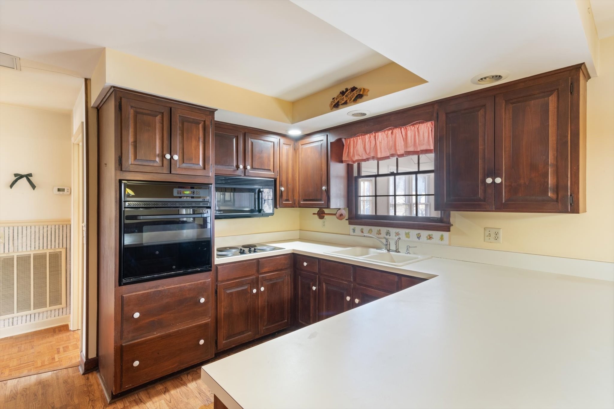 429 Nesbitt Ln
