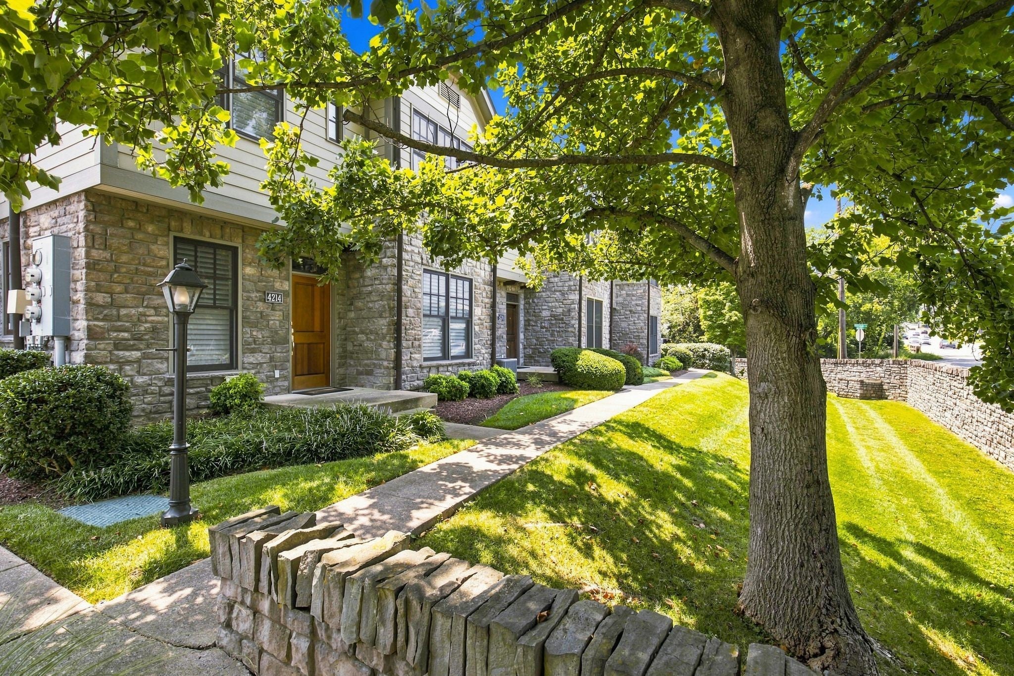 4216 Hillsboro Pike