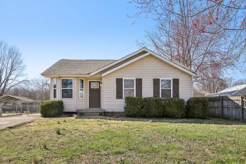 386 Donna Dr, Clarksville, TN 37042 - MLS#: 2803965