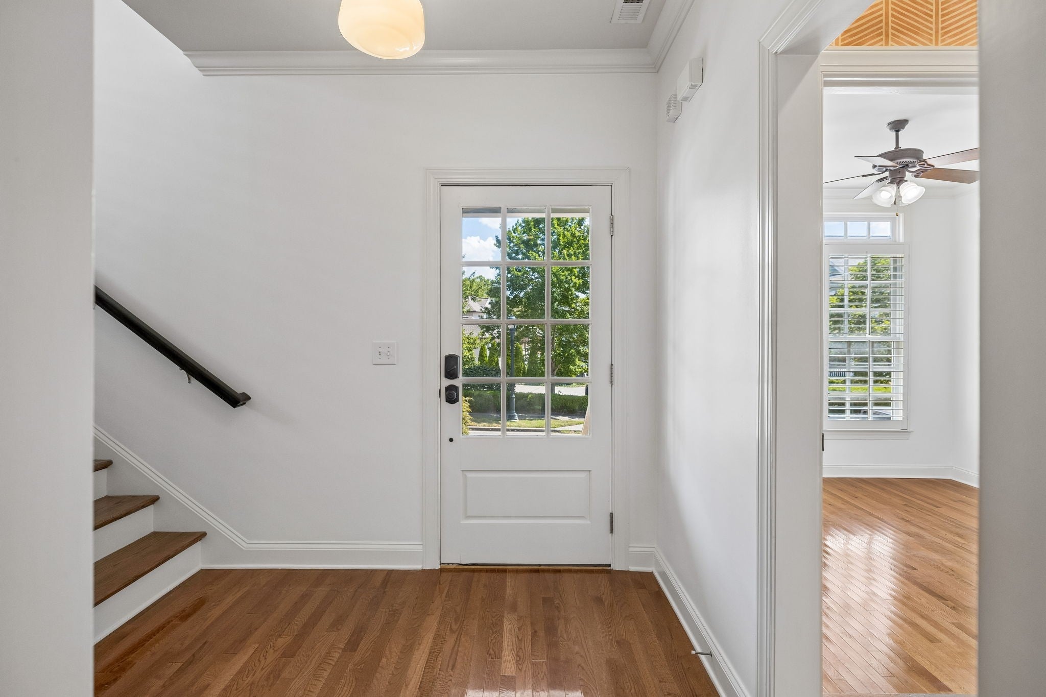 107 Gladstone Ln