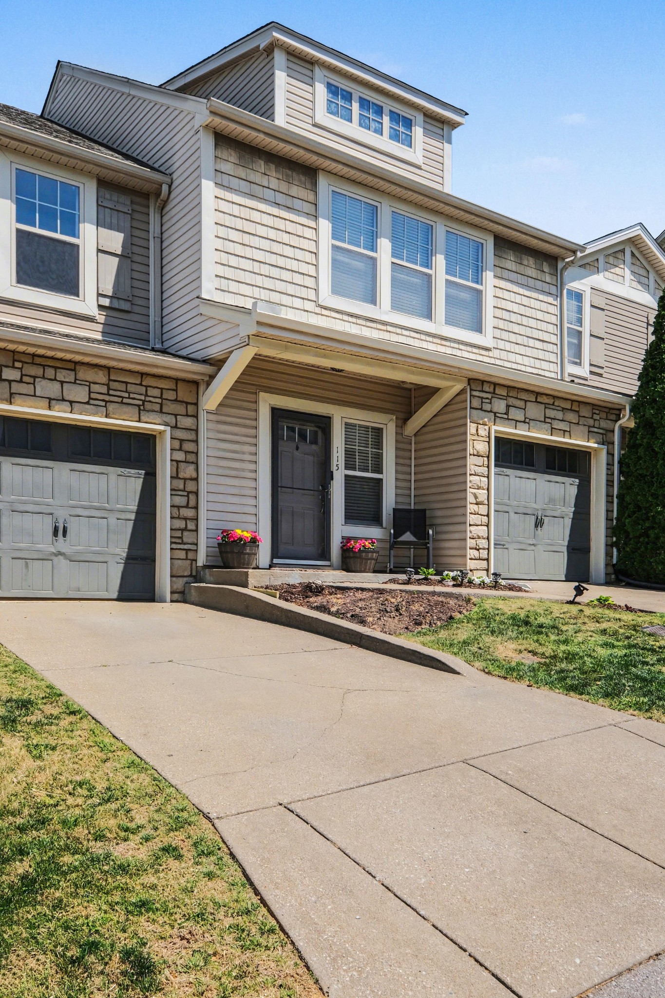 115 Stonecrest Drive