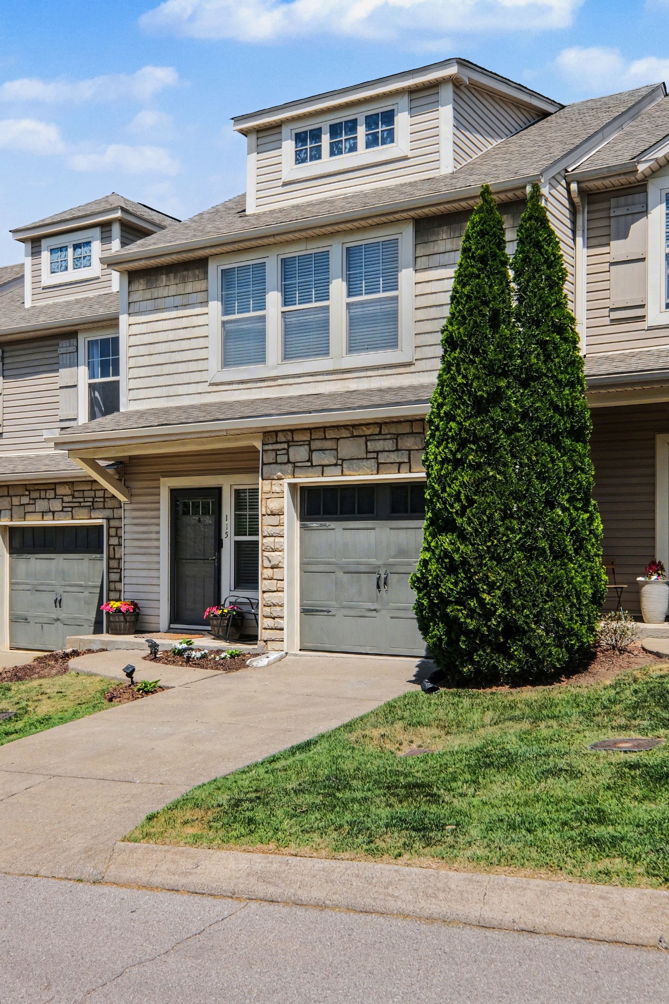 115 Stonecrest Drive