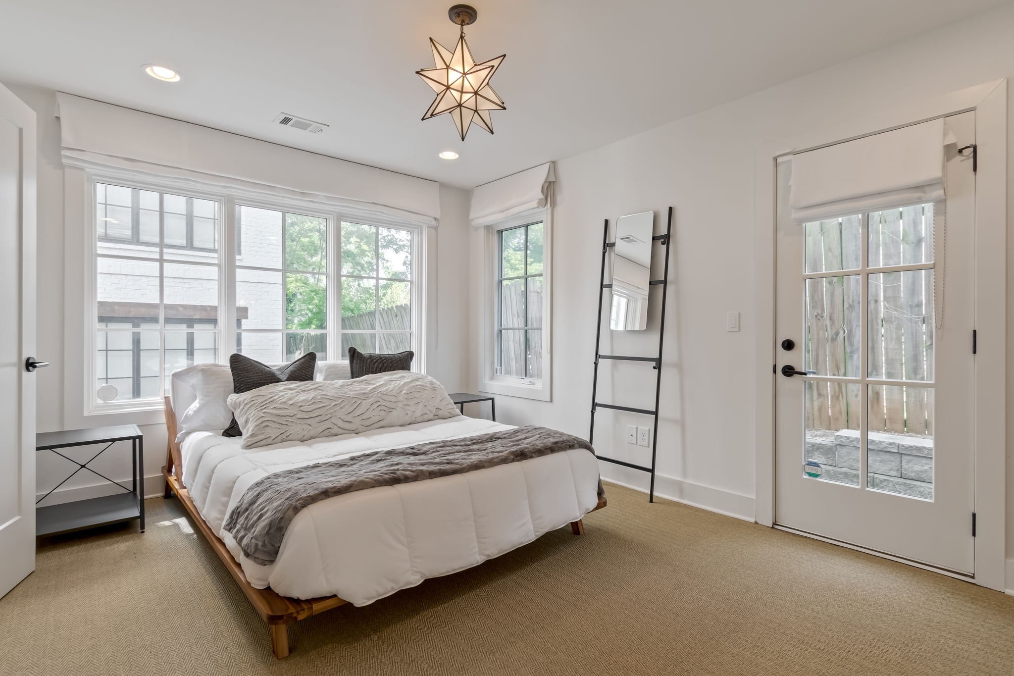 519 Chesterfield Ave 2