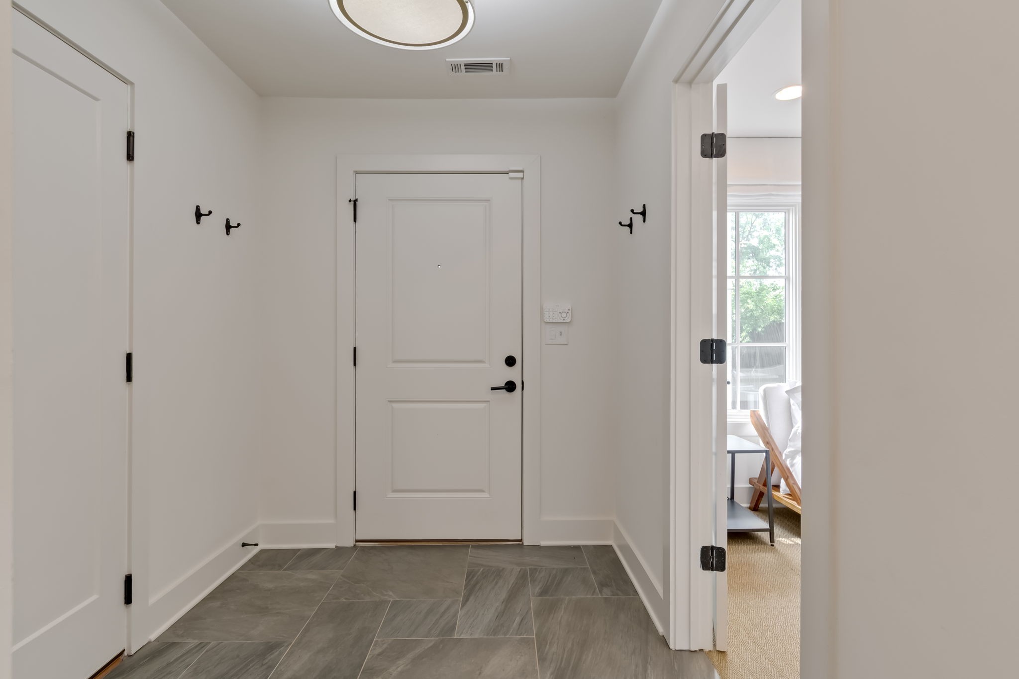 519 Chesterfield Ave 2