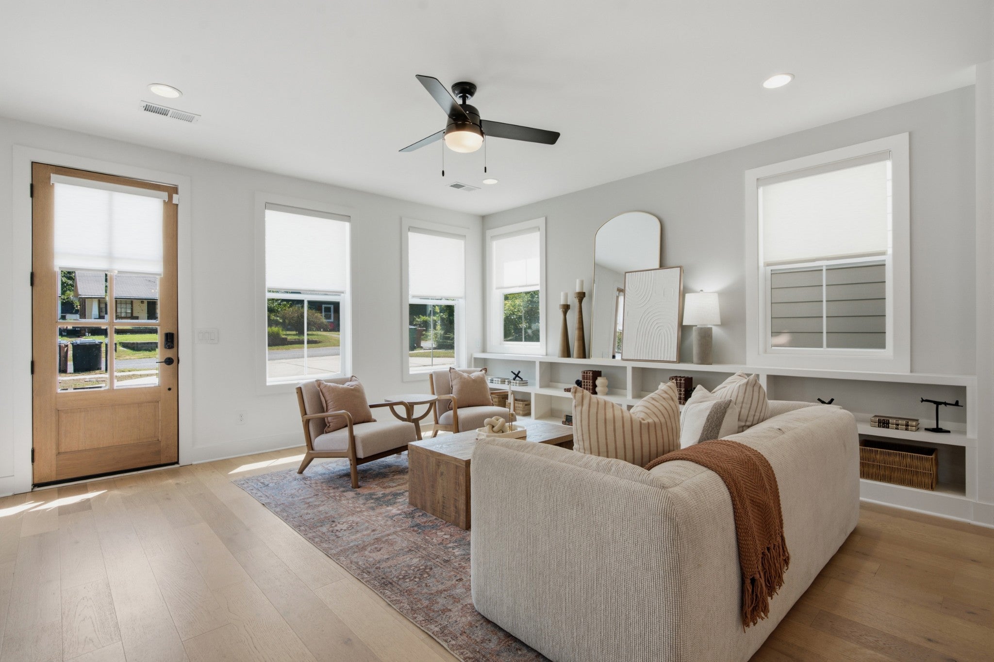 4-bed condo for sale in Nashville, TN 37206, 2411 N 16th St B 2411 N 16th St B, Nashville TN 37206 4-bed condo, photo 2 of 40