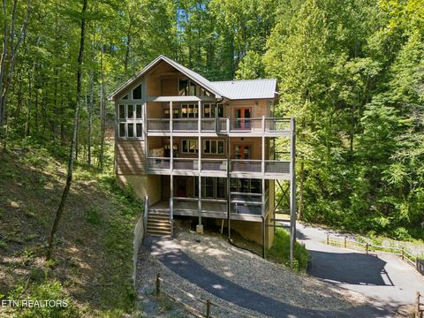 Photo of 5175 Riversong Way, Sevierville, TN 37876 (MLS # 3214578)