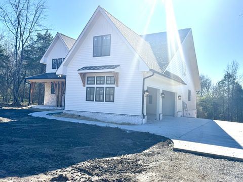 671 Baker Rd Columbia TN 38401