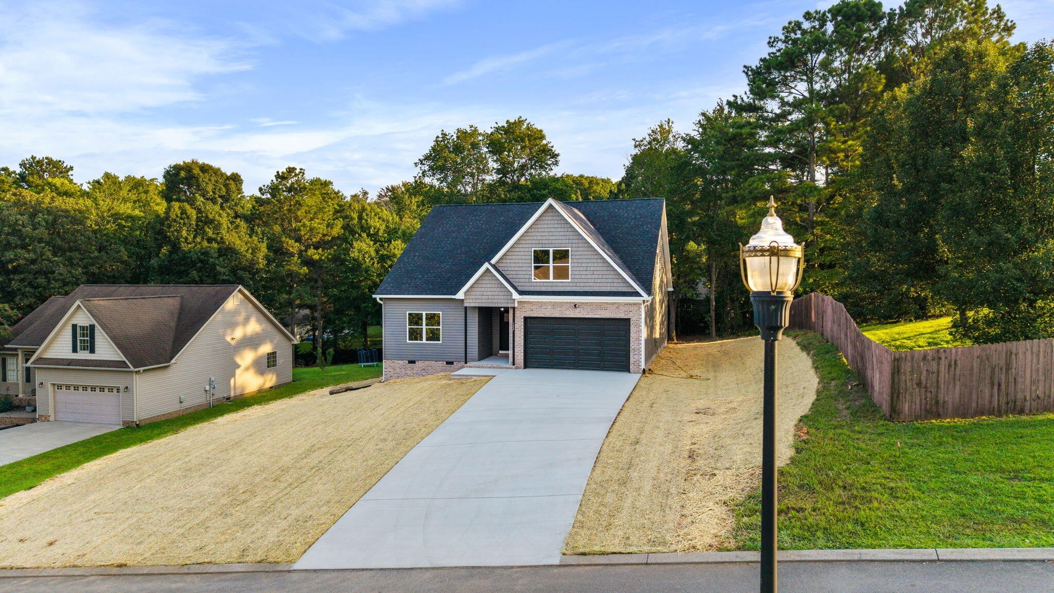 122 Old Pond Road SE