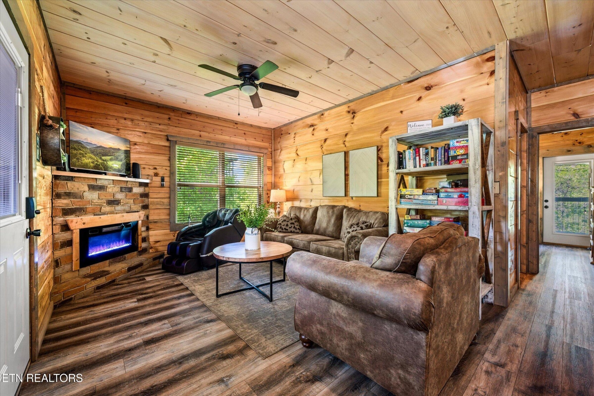 2243 Wingspan Drive