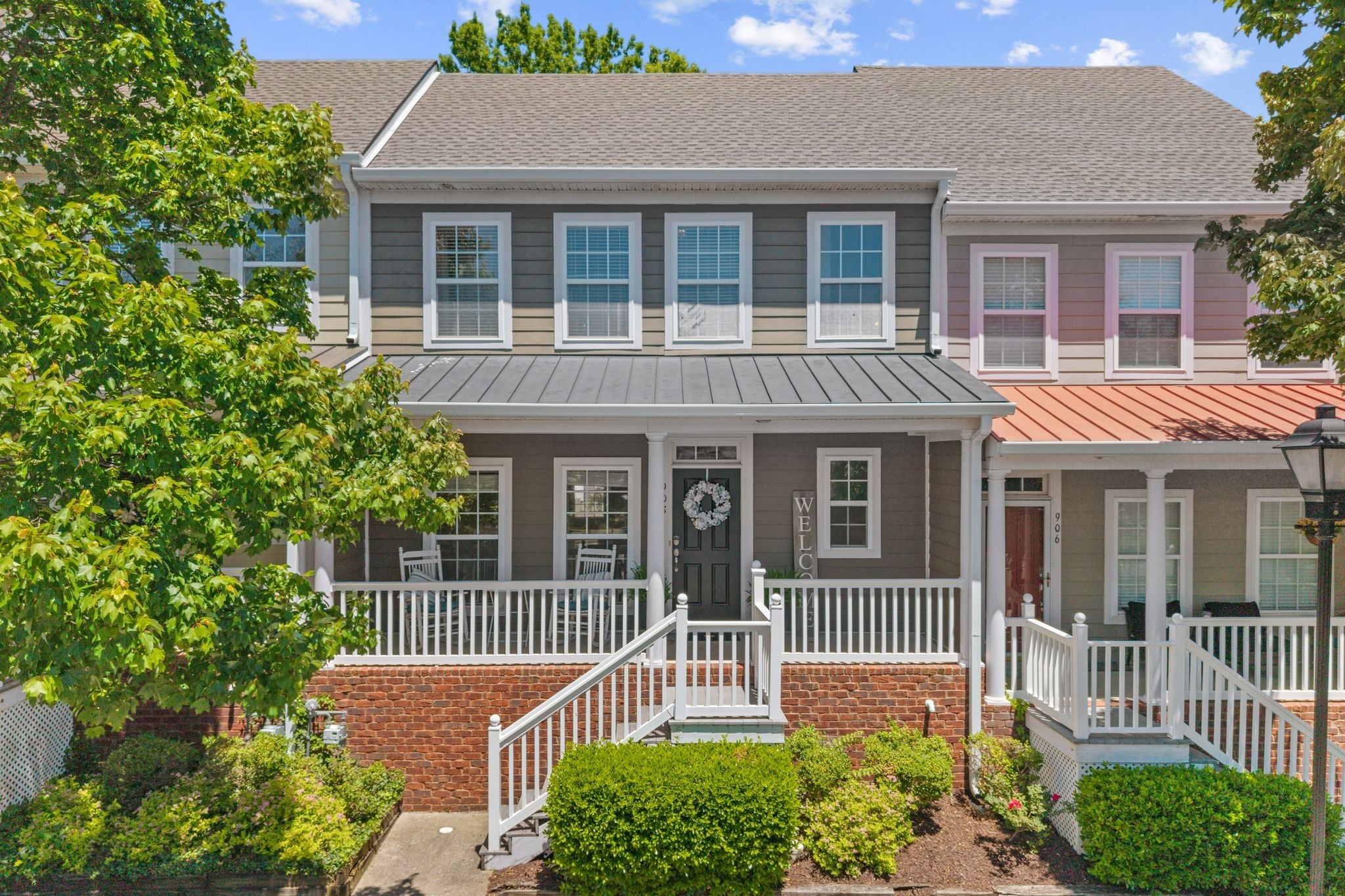 908 Loxley Dr