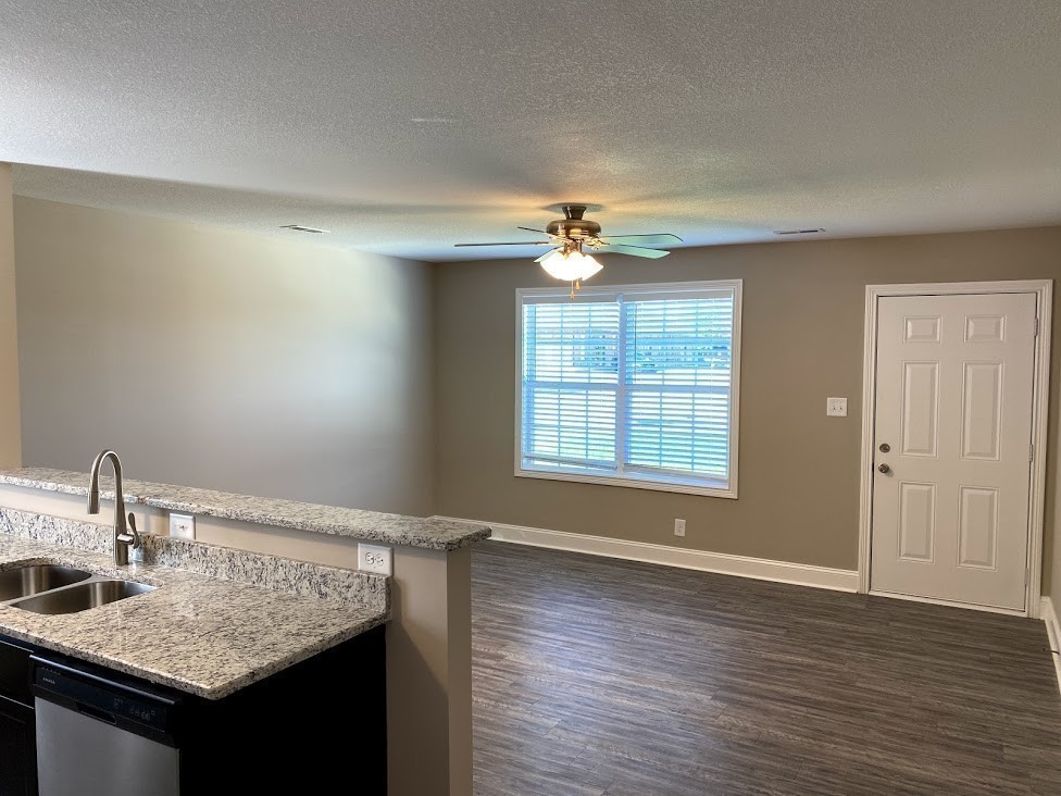 555 Heritage Point Dr B