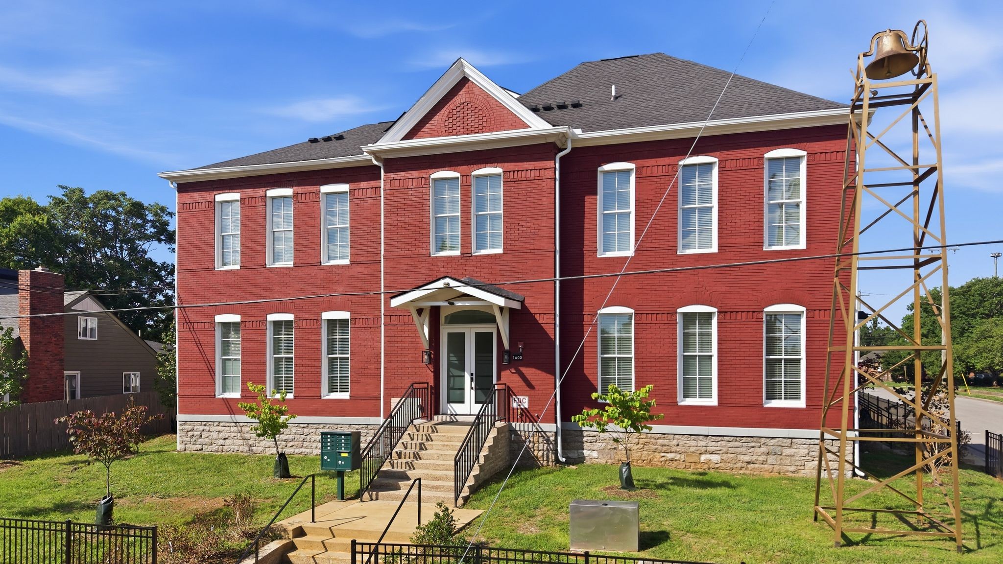 1600 10th Ave N 203